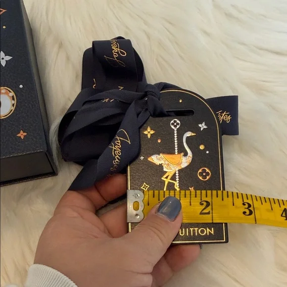 Louis Vuitton Blue and Gold Gift Box with Ribbon - Picture 12 of 13